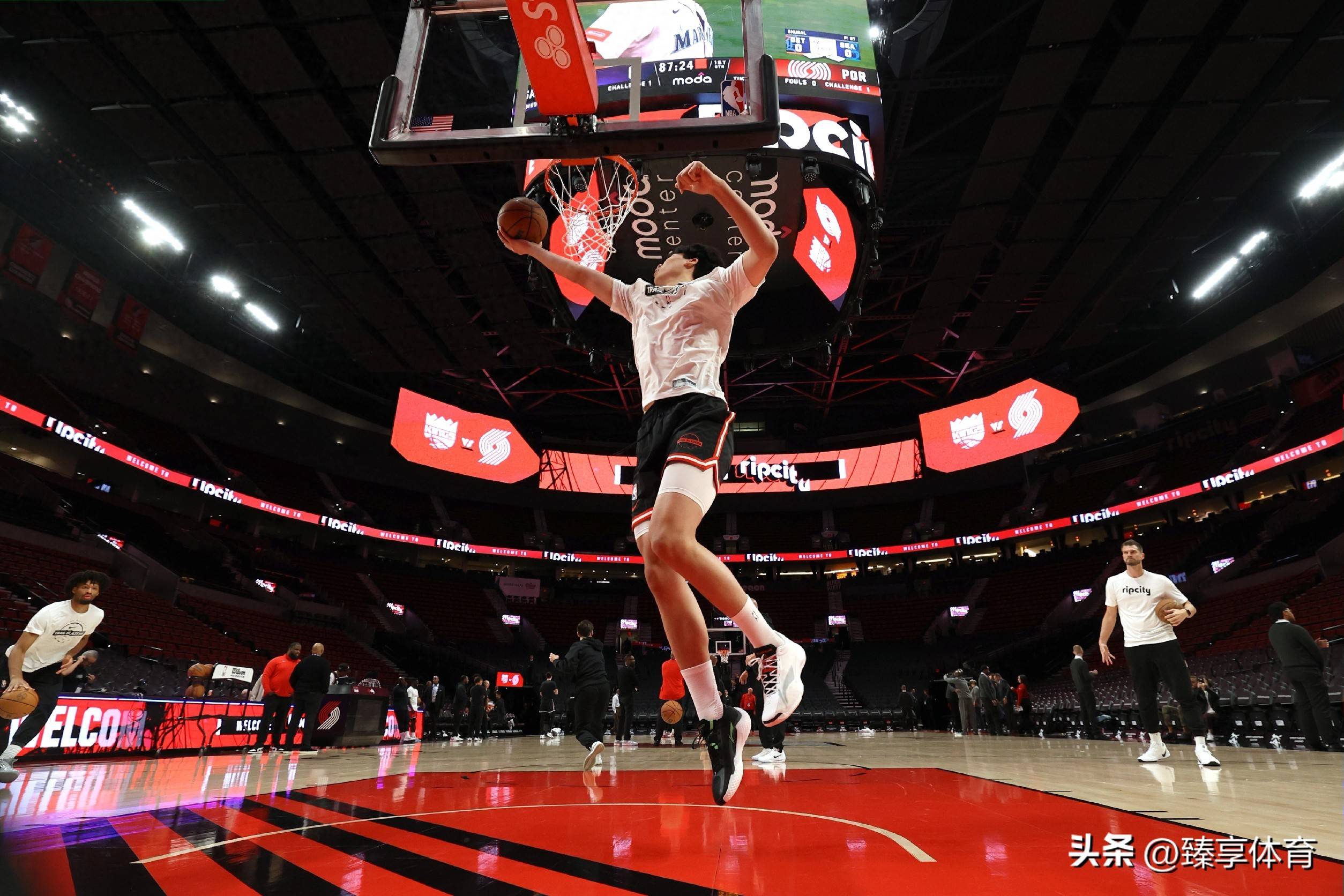 今晚突围战来临,达拉斯独行侠围绕NBA总决赛防线松动,质疑声仍在,球探报告显示潜力 今晚突围战来临,达拉斯独行侠围绕NBA总决赛防线松动,质疑声仍在,球探报告显示潜力